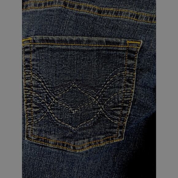 Levi's signature womens Jeans Modern boot cut Sz16 MeasW35" Rise 10" Hips 42"GUC - Picture 5 of 8